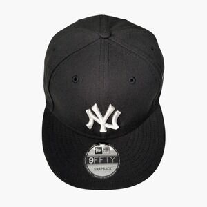 New Era New York Yankees Hat Mens OSFA Black 9FIFTY Basic SnapBack MLB